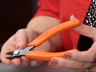 How to use the Heavy Duty Flush Cutter by Beadsmith — Beadaholique