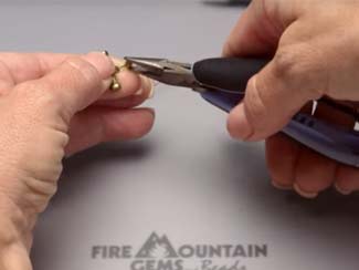 Video Tutorial - Using Crimp Covers - Fire Mountain Gems and Beads