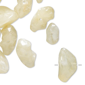 Bead, vintage German acrylic, pale yellow, small to extra-large textured chip. Sold per 1-ounce pkg, approximately 45-55 beads.