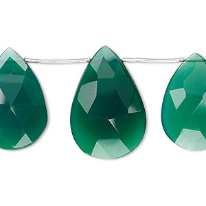 Bead, green onyx (dyed), 16x11mm-26x16mm graduated hand-cut top-drilled faceted puffed teardrop, B+ grade, Mohs hardness 6-1/2 to 7. Sold per 4-inch strand, approximately 7 beads.
