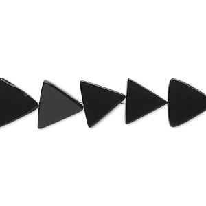 Bead, black onyx (dyed), 10.5x10.5x10.5mm triangle, B grade, Mohs hardness 6-1/2 to 7. Sold per 15-1/2&quot; to 16&quot; strand.