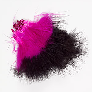 Feather, turkey (dyed), pink and black, 3-1/2 x 1-1/2 to 4-1/2 x 1-1/2 inch Marabou style. Sold per 0.17-ounce pkg, approximately 20 feathers.