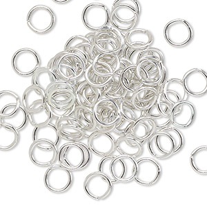 Jump ring, anodized aluminum, silver, 6mm round, 4.2mm inside diameter, 18 gauge. Sold per pkg of 100.