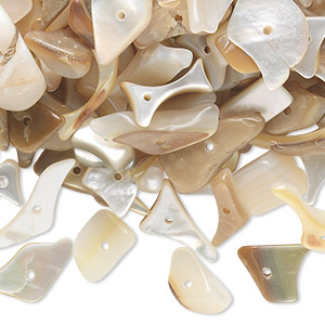 Bead mix, gold lip shell (natural), small to extra-large chip, Mohs hardness 3-1/2. Sold per 1/4 pound pkg, approximately 340-350 beads.