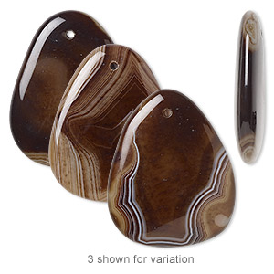 Focal, striped black agate (dyed), 48x40mm shield, B grade, Mohs hardness 6-1/2 to 7. Sold individually.