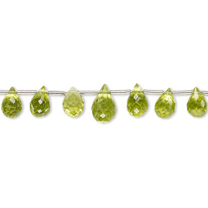 Bead, peridot (natural), 5x3mm-8x5mm graduated hand-cut top-drilled faceted briolette, B grade, Mohs hardness 6-1/2 to 7. Sold per 4-inch strand, approximately 15 beads.