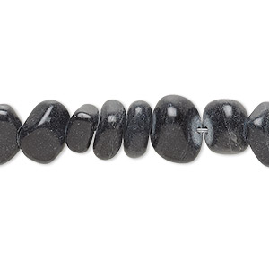 Bead, blackstone (dyed), medium chip and small to large pebble, Mohs hardness 6-1/2 to 7. Sold per 15-inch strand.