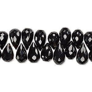 Bead, black onyx (dyed), 9x6mm-12x7mm hand-cut top-drilled faceted teardrop, B grade, Mohs hardness 6-1/2 to 7. Sold per 4-inch strand.