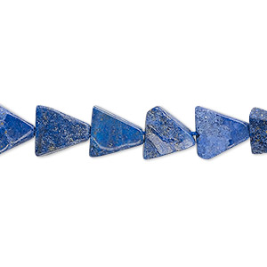 Bead, lapis lazuli (dyed), 8x8x7mm-11x11x11mm hand-cut flat triangle, C- grade, Mohs hardness 5 to 6. Sold per 13-inch strand.
