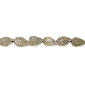 Bead, labradorite (natural), 7x5mm-9x6mm hand-cut faceted teardrop with 0.4-1.4mm hole, B- grade, Mohs hardness 6 to 6-1/2, Sold per 8-inch strand.