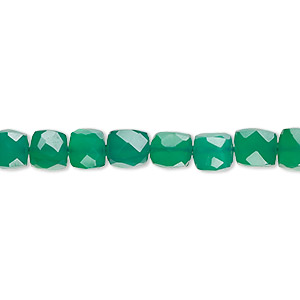 Bead, green onyx (natural), 5-6mm hand-cut faceted cube with 0.4-1.4mm hole, B+ grade, Mohs hardness 6-1/2 to 7. Sold per 10-inch strand, approximately 40 beads.