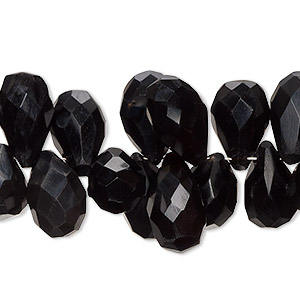 Bead, black onyx (dyed), 10x8mm-19x9mm hand-cut top-drilled faceted teardrop with 0.4-1.4mm hole, B grade, Mohs hardness 6-1/2 to 7. Sold per 8-inch strand, approximately 50 beads.
